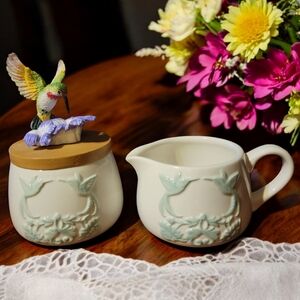 2022 Kitchen Treasures Canister Collection Creamer & Sugar Bowl Hummingbird
